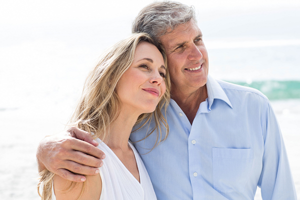 How to Stay Safe When Using Senior Dating Sites: Tips for Older Adults